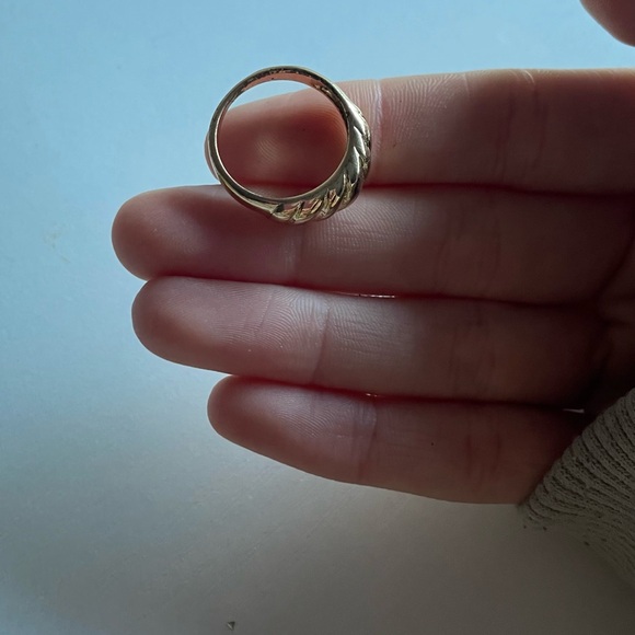 Gold ring - Picture 4 of 6